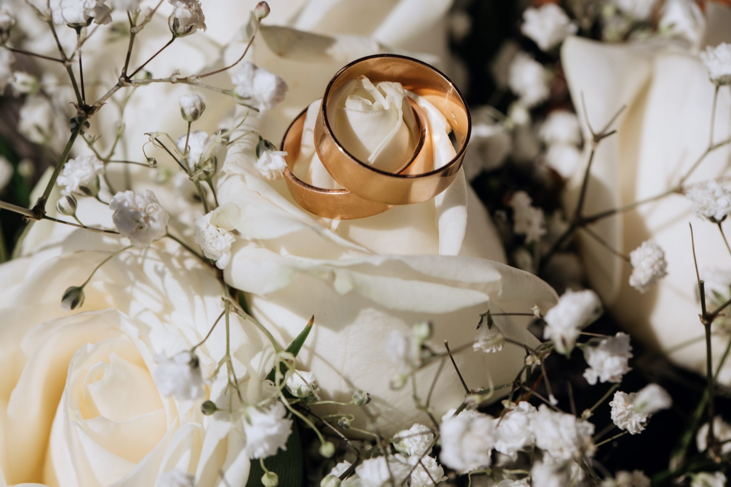 Bodas en Europa: Tradiciones Curiosas, Divertidas y un Poco Locas