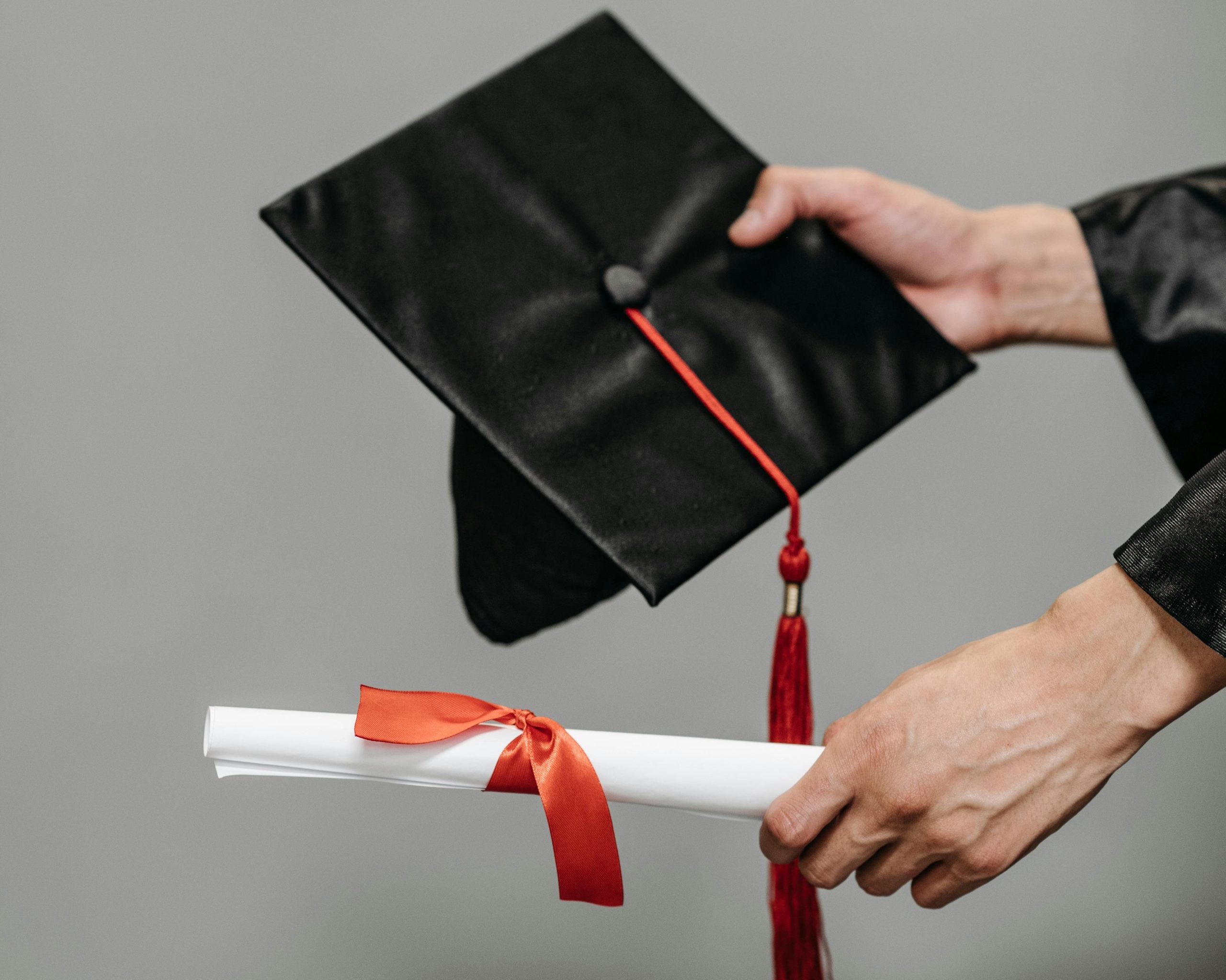 18 maneras creativas de entregar dinero a un graduado (¡Adiós a los sobres aburridos!)