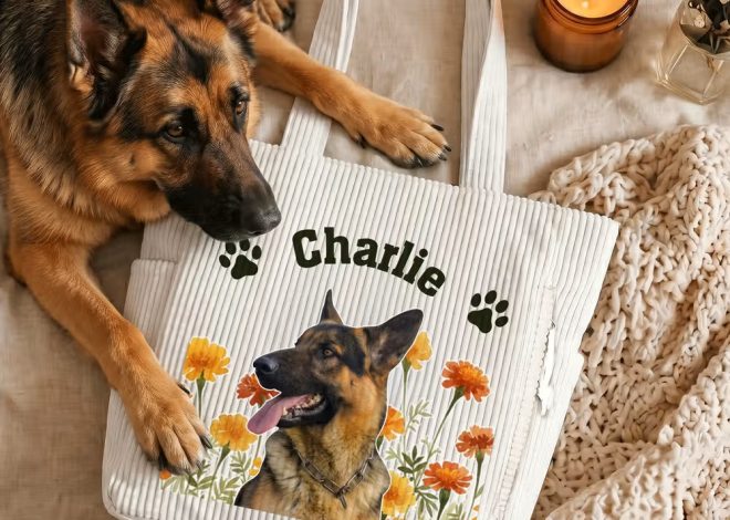 Bolso tote de pana personalizado con foto de mascota y flor de nacimiento: el accesorio definitivo para amantes de los animales