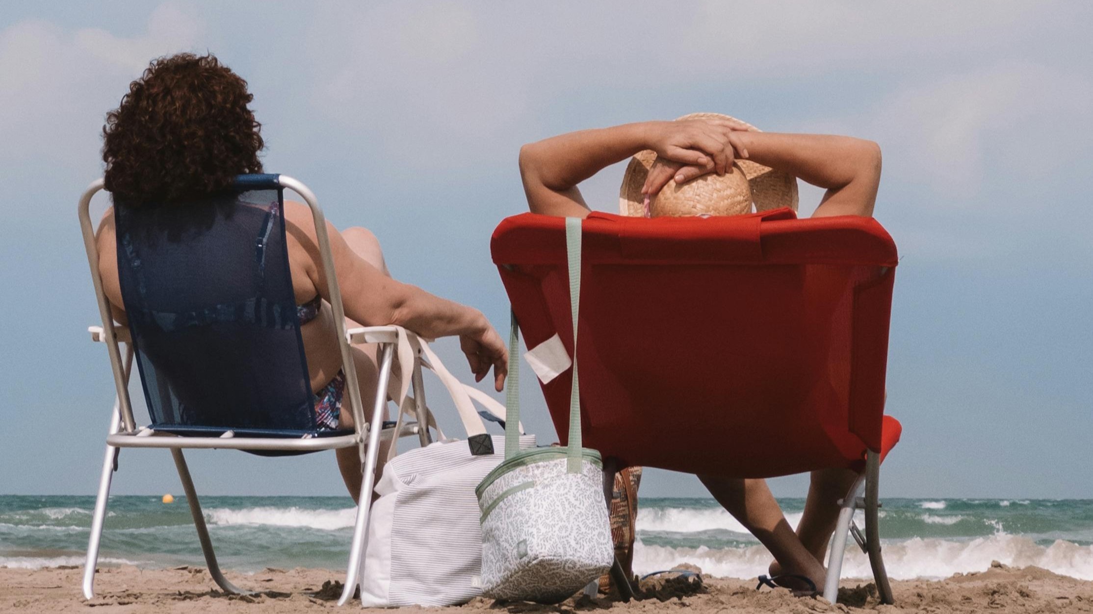 El checklist definitivo y minimalista para hacer la maleta de playa: Viaja ligero y sin estrés