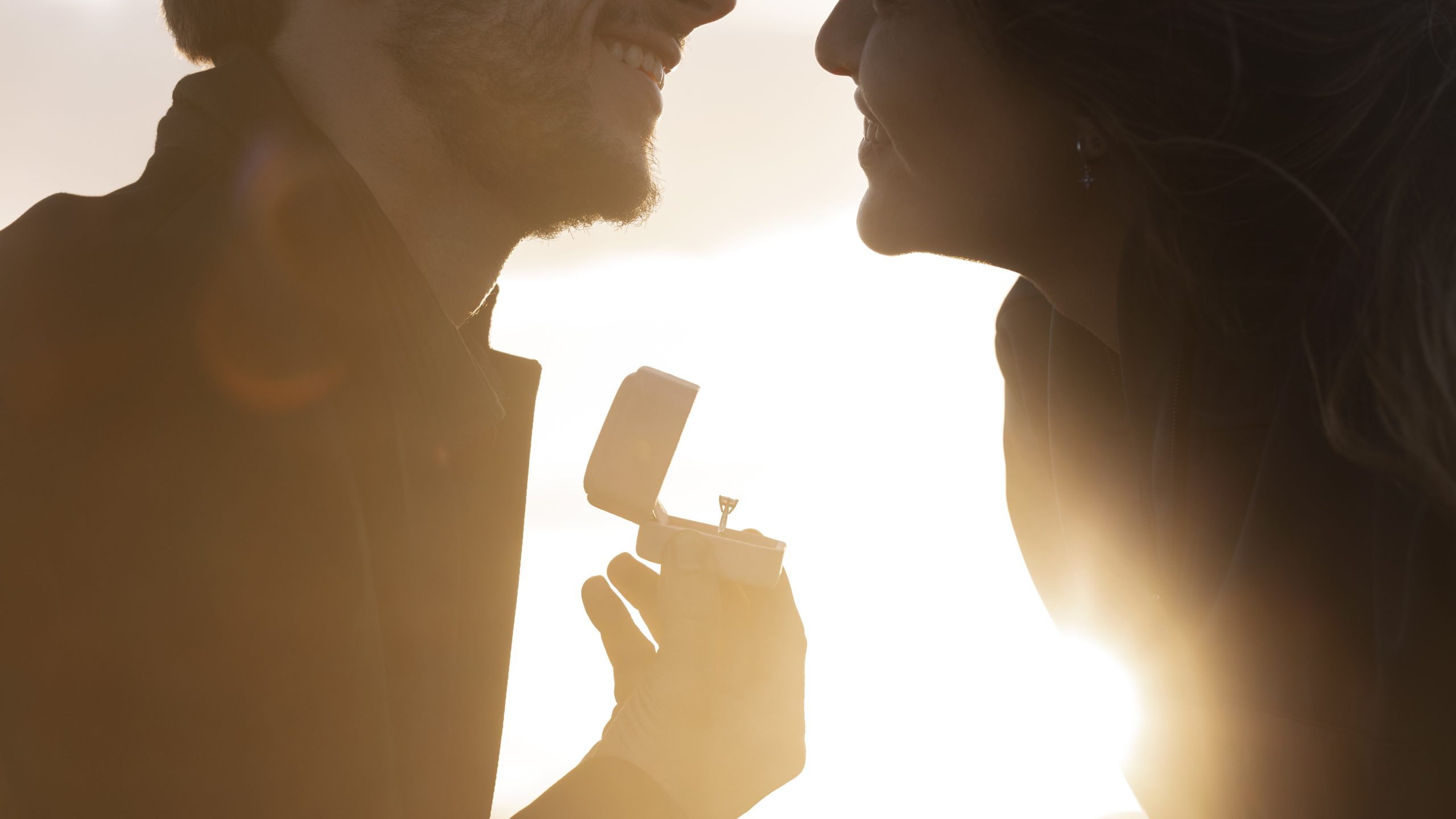 Las 19 mejores ideas de propuesta de matrimonio para ella, con las que conseguirás un rotundo «Sí» en un instante