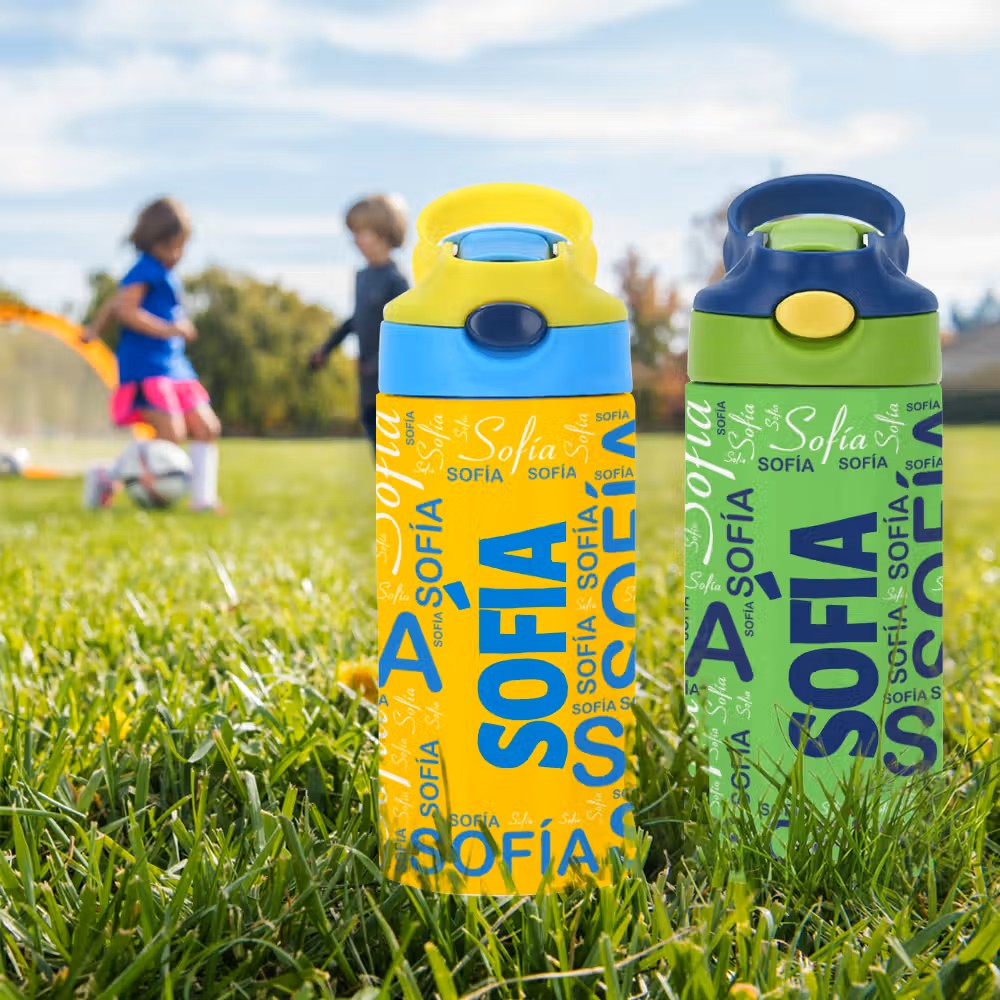 Aventuras e hidratación a todo color: La botella personalizada que acompañará sus días de cole