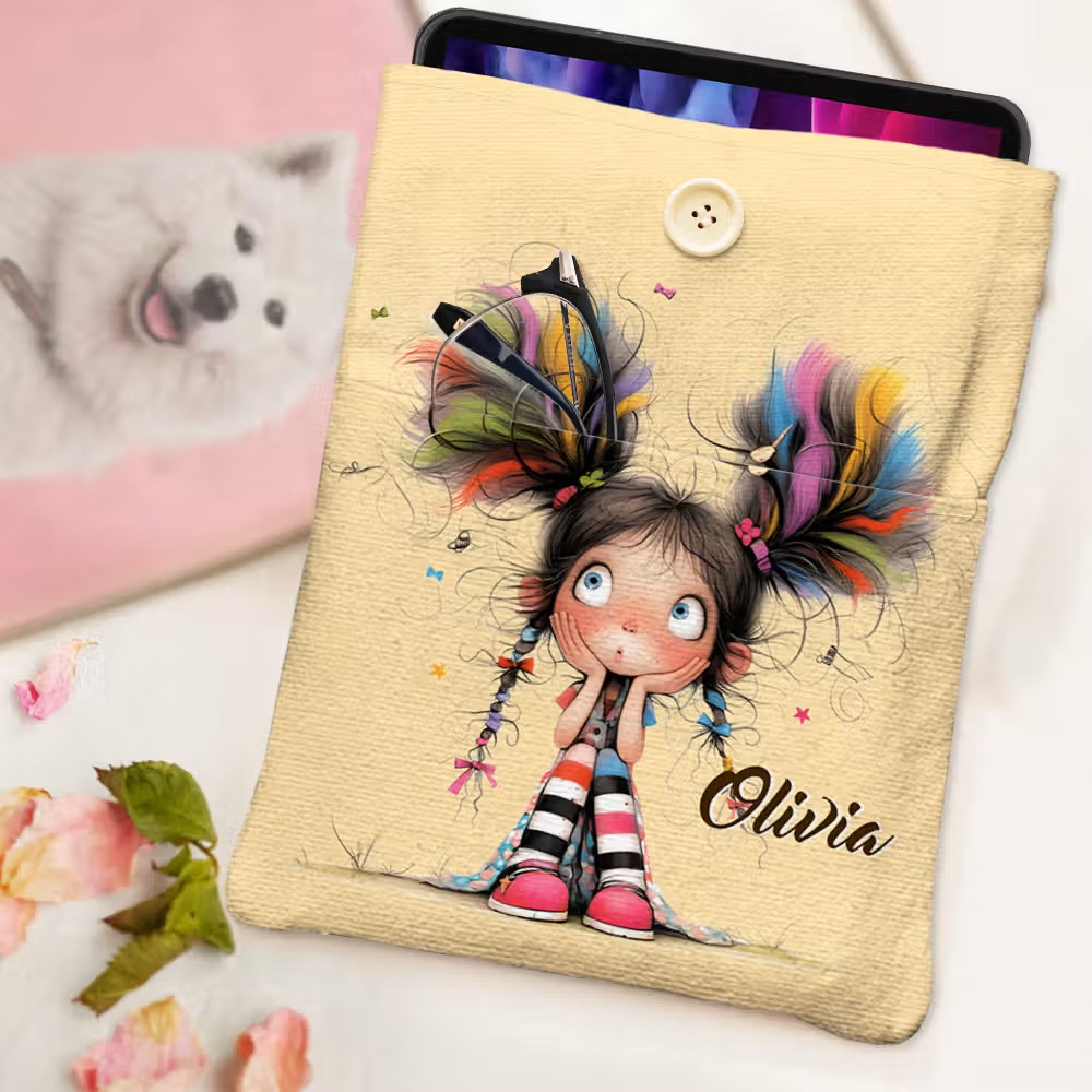 Protección, arte y literatura: Funda protectora acolchada personalizada con botones y diseño único ideal como regalo para amantes de la lectura