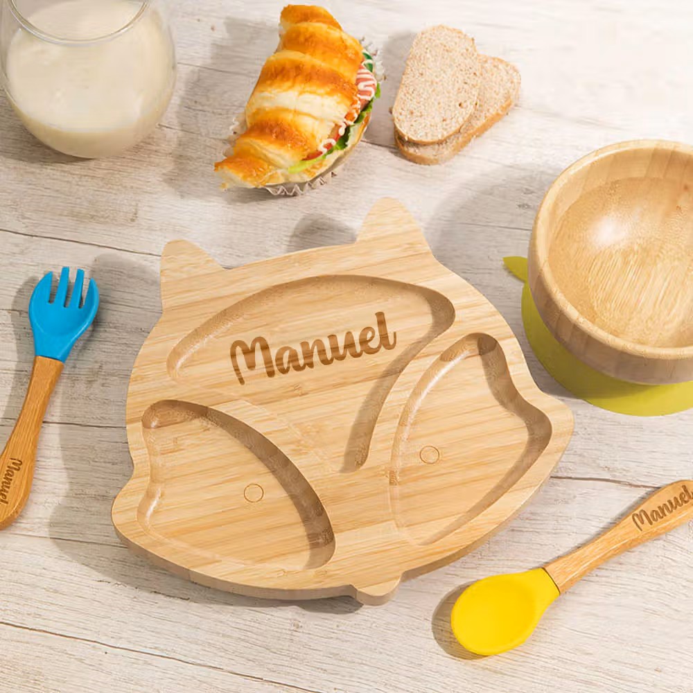 Nutrición, autonomía y ternura: Juego de cubiertos infantiles personalizados con animales de bambú y ventosa