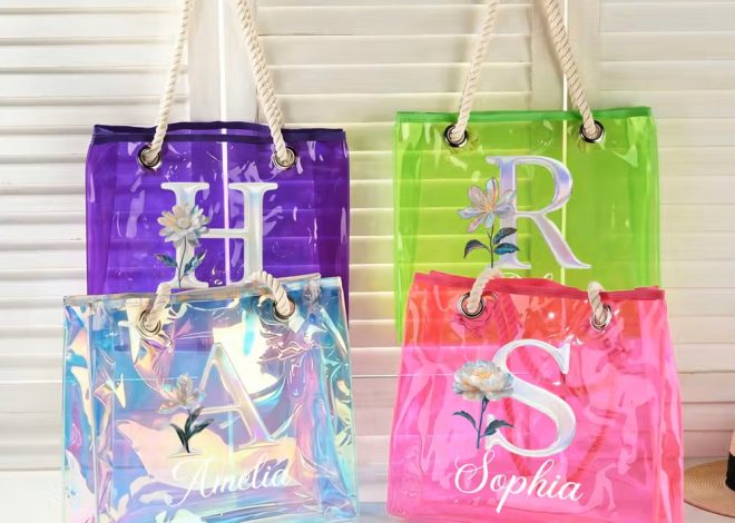 Brillo holográfico y elegancia botánica: La bolsa tote transparente personalizada con flor de nacimiento