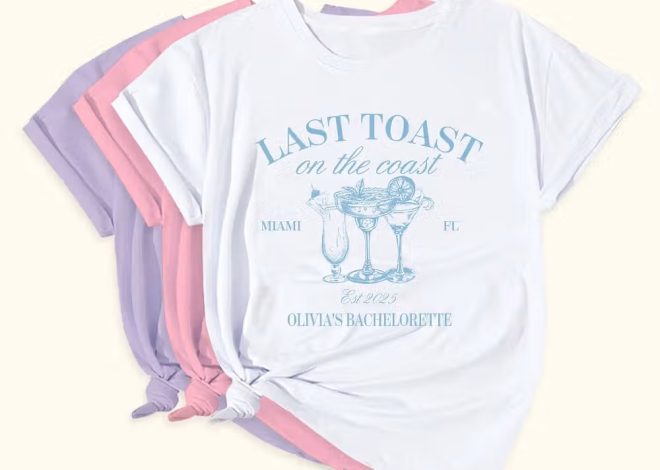 Camiseta personalizada “Last Toast On The Coast”: El look perfecto para tu despedida de soltera en la playa