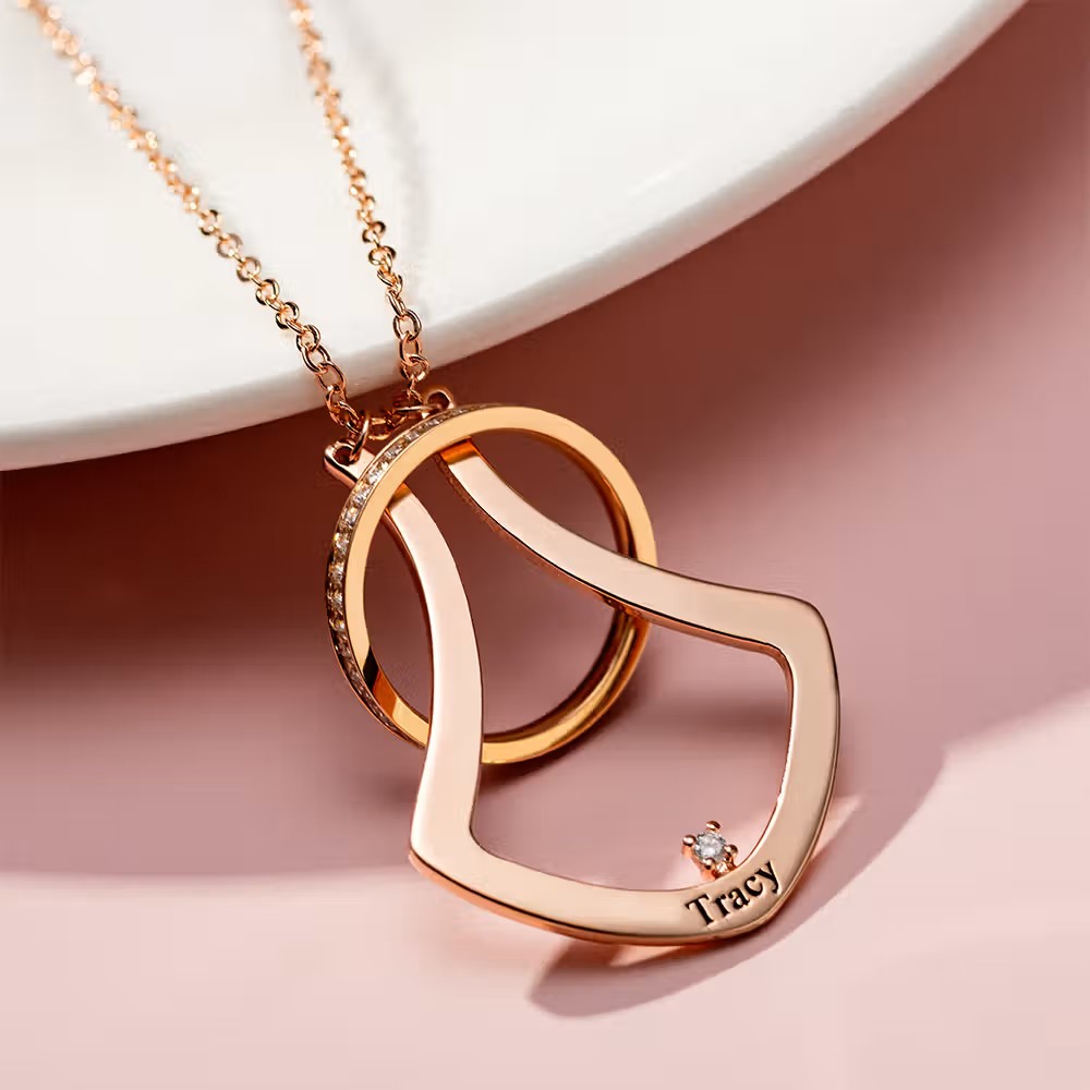 Collar porta anillos personalizado con piedra de nacimiento y nombre: Elegancia y practicidad para tus joyas