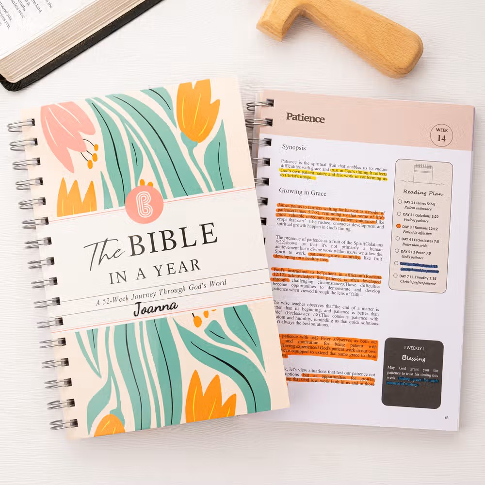 Diario de lectura de La Biblia en un año personalizado: Tu guía floral de 52 semanas para el estudio espiritual