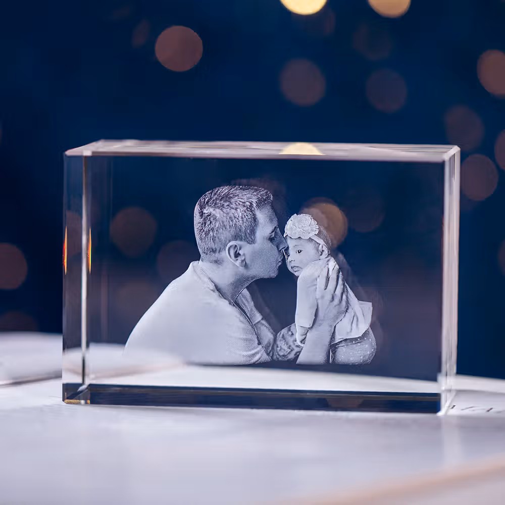 Cristal grabado a láser en 3D personalizado con tu propia foto: Un recuerdo eterno