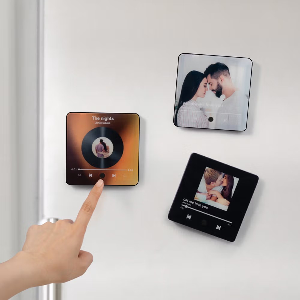 Imán para nevera personalizado con foto y reproductor de música: El regalo musical más romántico