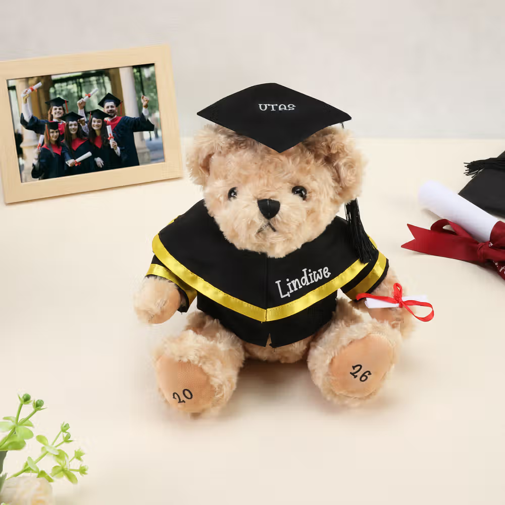 Un recuerdo entrañable para un gran logro: Osito de peluche de graduación personalizado