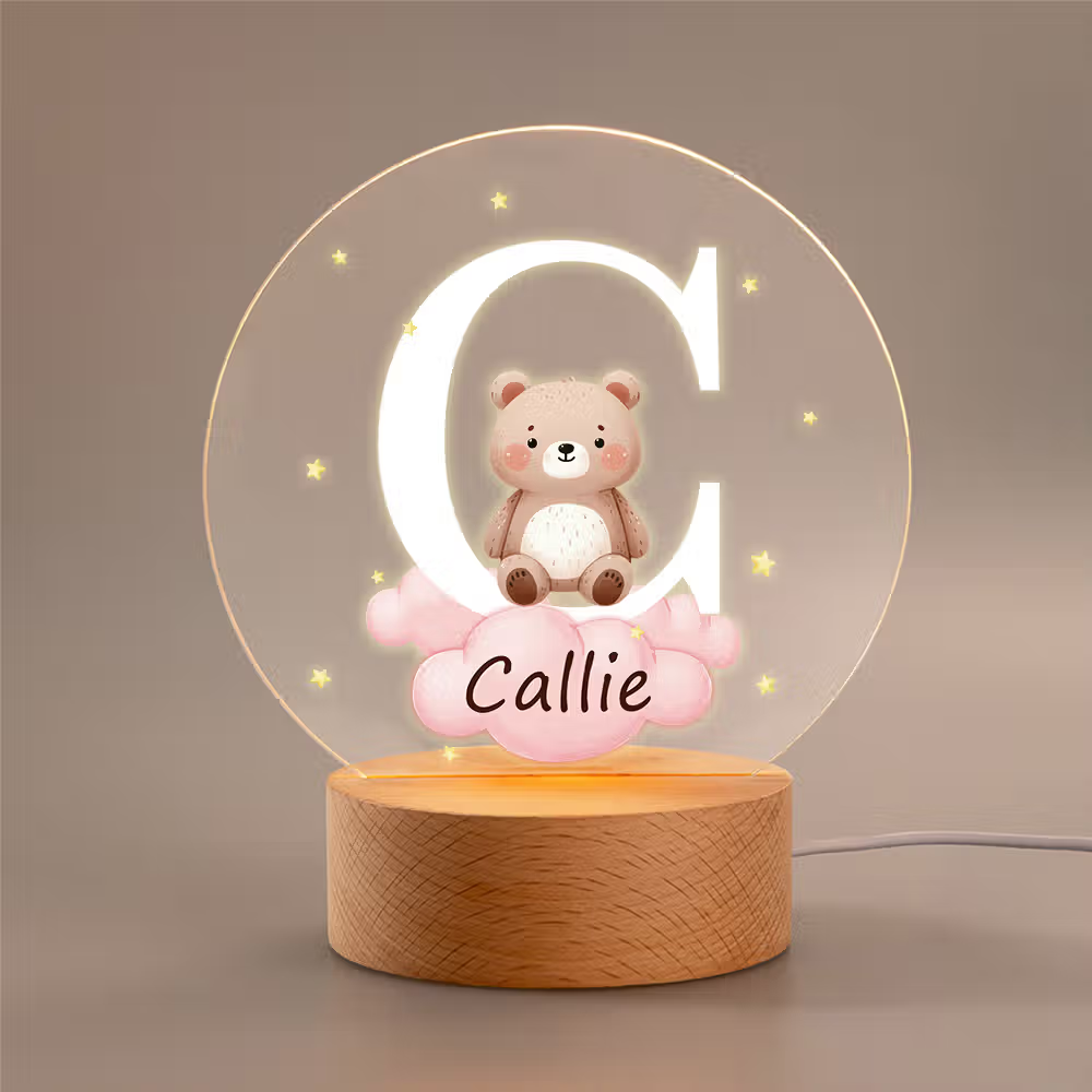 Luz nocturna personalizada con nombre, inicial, animales del bosque, estrella y nube, base de madera, regalo de cumpleaños para niños