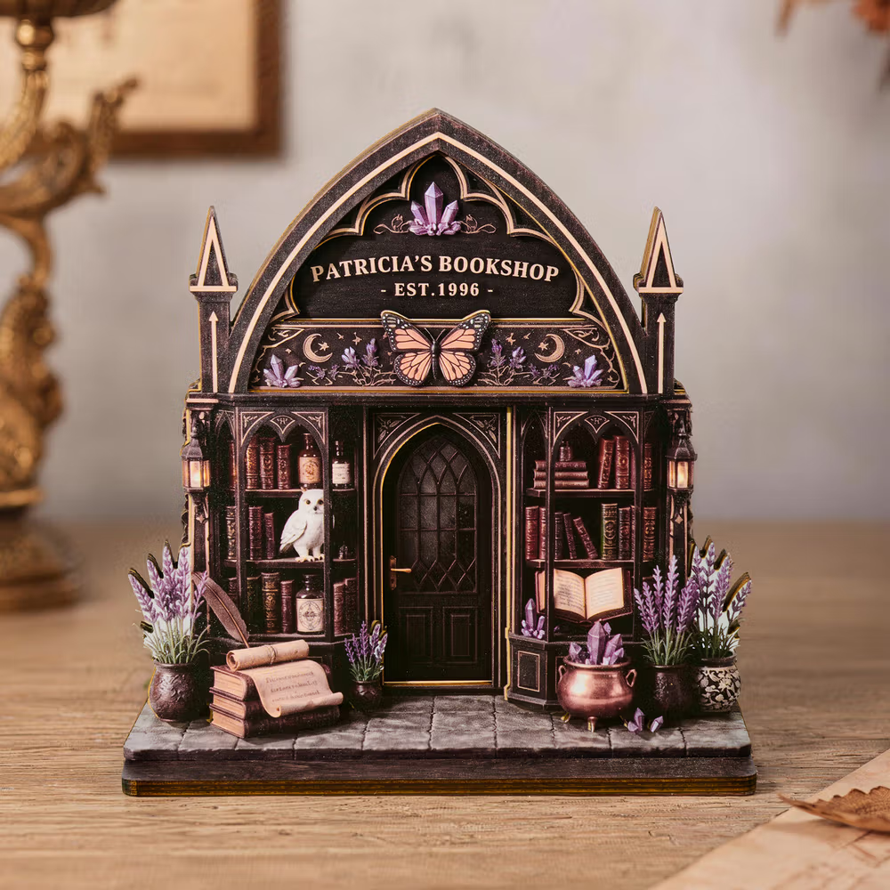 Adorno personalizado de fantasía oscura con temática de brujas para librería: decoración de estantería de madera con texto y año; rincón de lectura; regalo de cumpleaños o de Halloween para los amante
