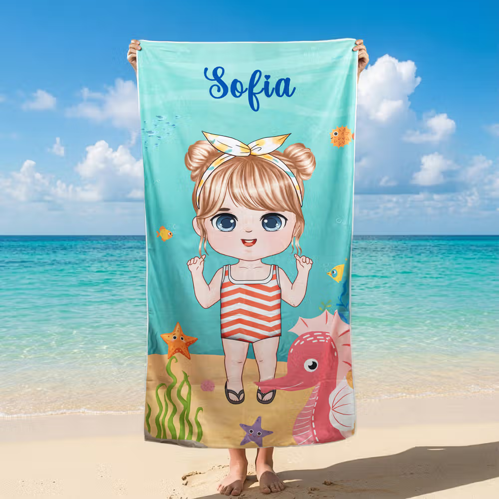 La toalla de playa personalizada que revoluciona las vacaciones de los más pequeños: Secado rápido, temática marina y personaje animado