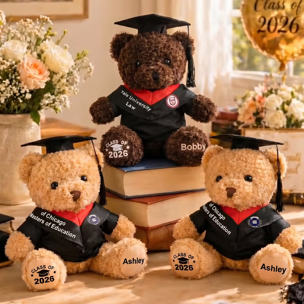 El recuerdo más tierno del éxito escolar: Oso de peluche de graduación personalizado con birrete, escudo y nombre promoción 2026
