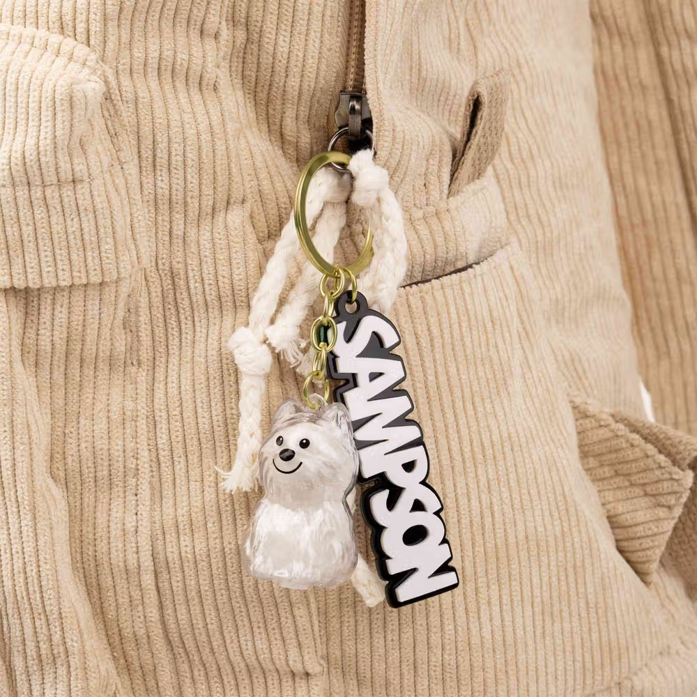 Un abrazo eterno a su memoria: Llavero personalizado en forma de perro para guardar el pelo de tu mascota