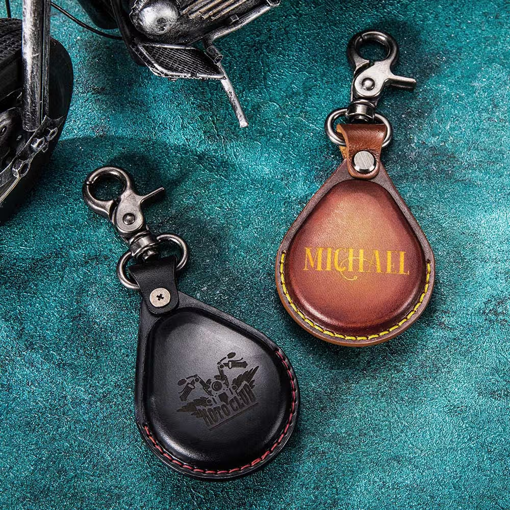 Protección y estilo en la carretera: El llavero personalizado de cuero para amantes de las motocicletas
